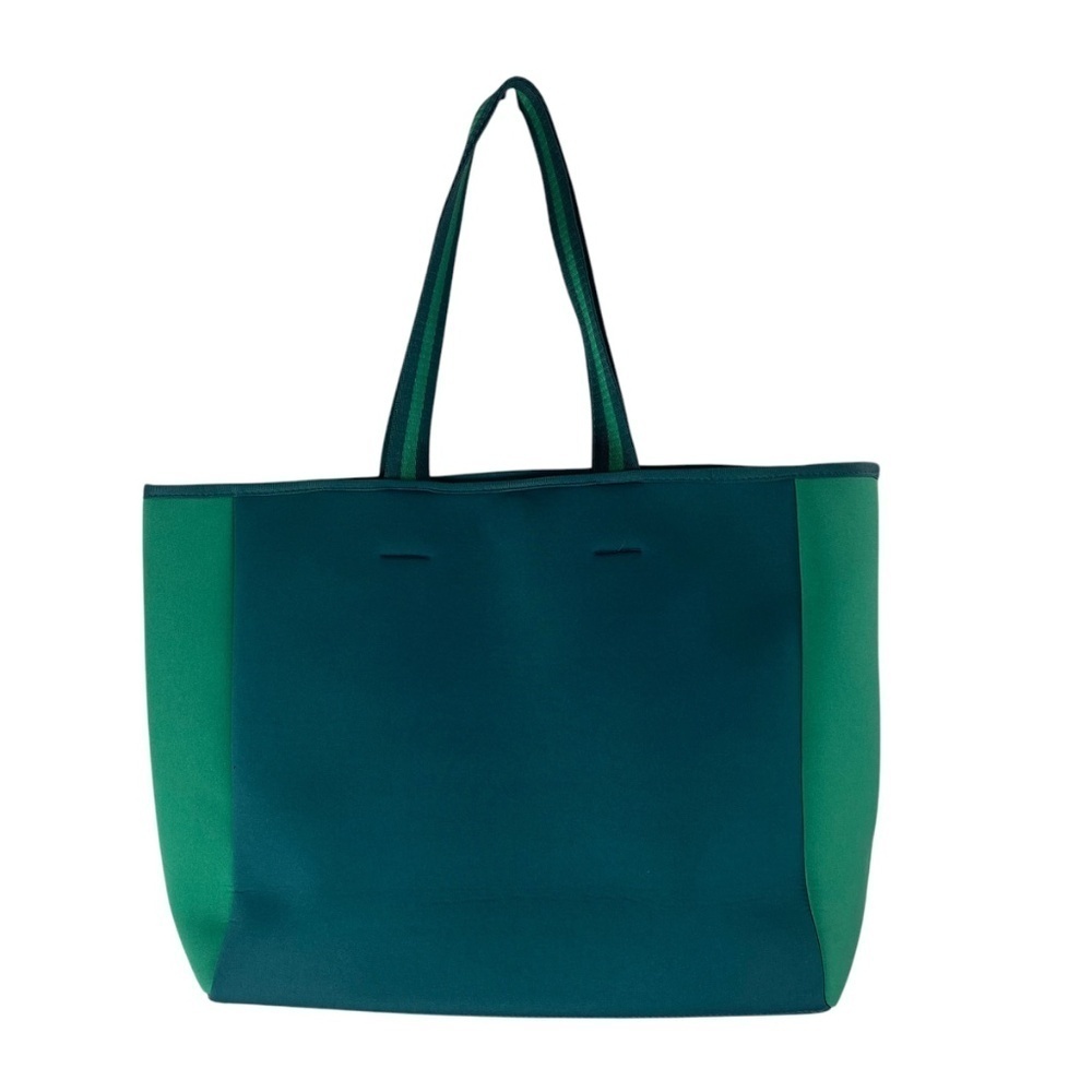 SUMMERSALT Neoprene Beach Tote Bag in Green - Picture 2 of 5